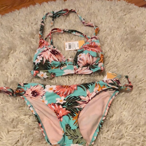 Target brand Kona Sol bikini - Picture 1 of 1
